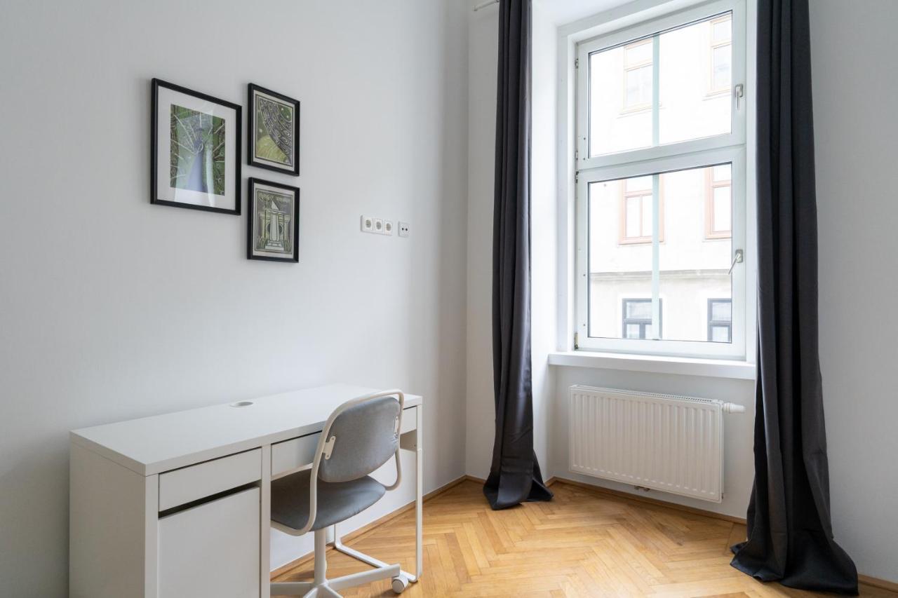 Two Bedroom * Wien
